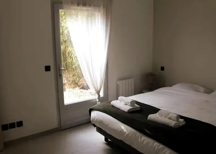 Superbe Appartement Avec Clim/Terrasse/Parking